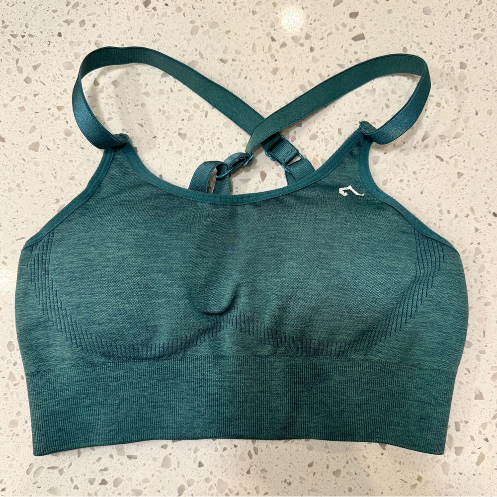 Oneractive sports bra size Medium
